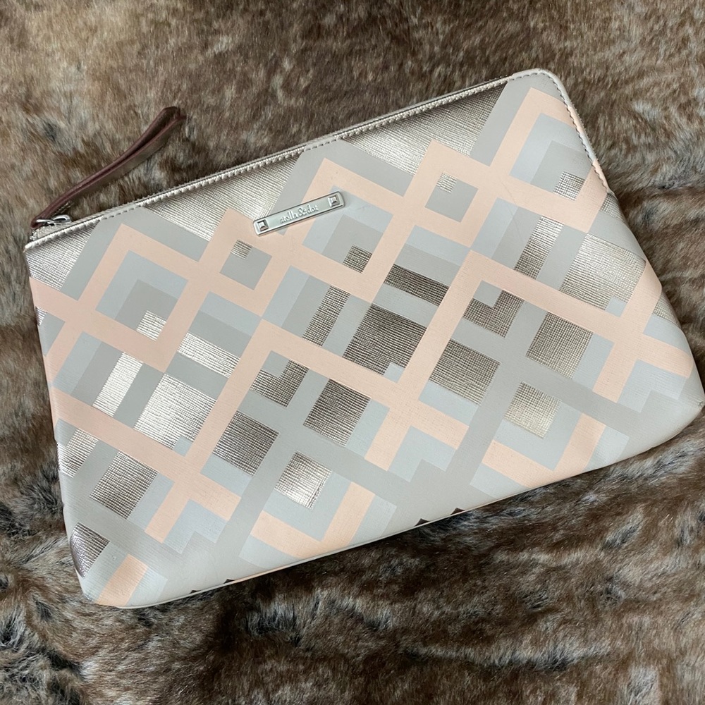 Stella & Dot Geo Clutch